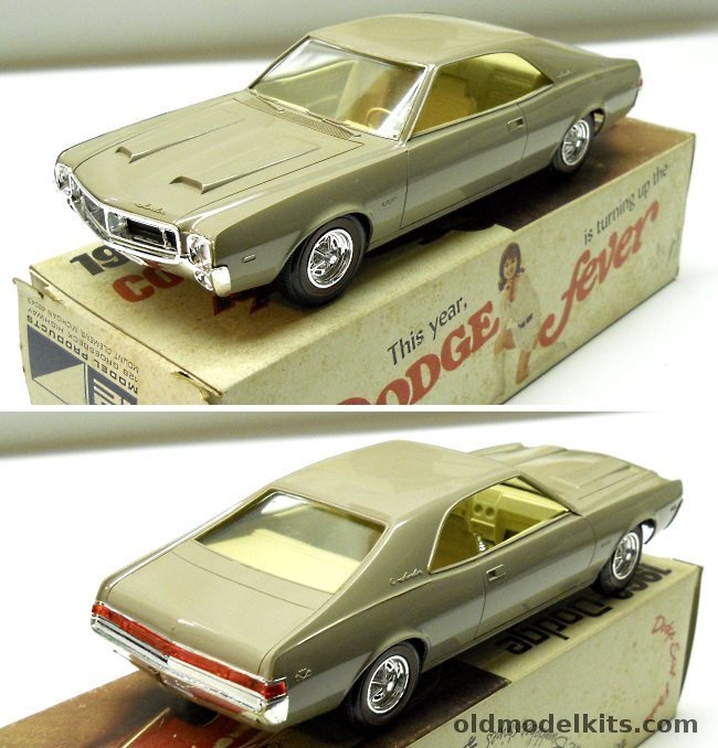 Jo-Han 1/25 1969 AMC Javelin 2 Door Hardtop Promo With Friction Drive Motor plastic model kit